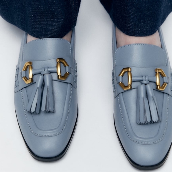 ZARA Tasseled Moccasins - Picture 3 of 6
